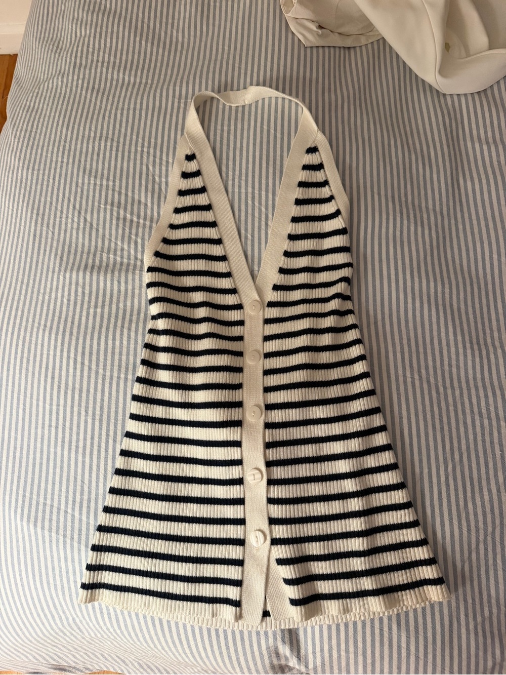 Abercrombie Ribbed Halter Sweater Top - Picture 2 of 4